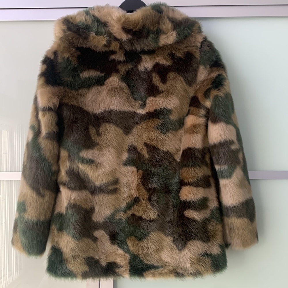 CAMO FUR COAT - Picture 10 of 17